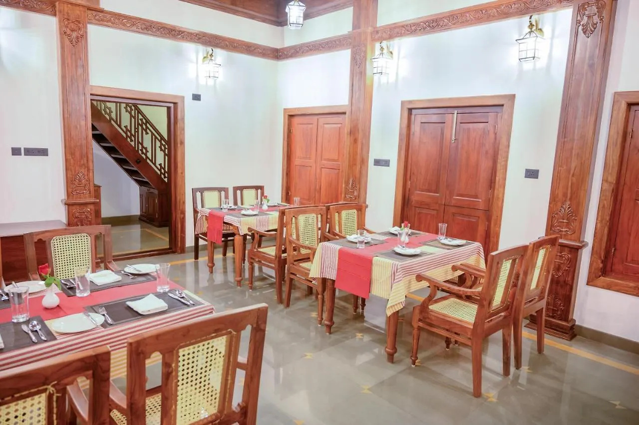 Surya Heritage Hotels كانور 4*,